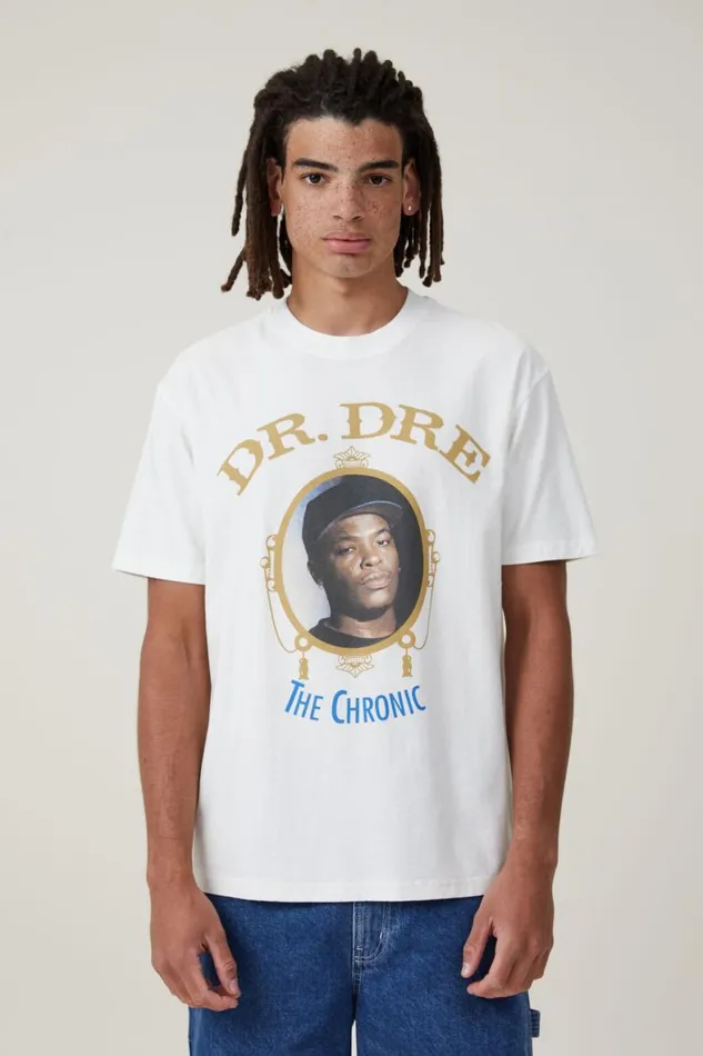 Men Graphic TShirts Cotton On Premium Loose Fit Music TShirt Lcn Bra Vintage Whitedr Drethe Chronic