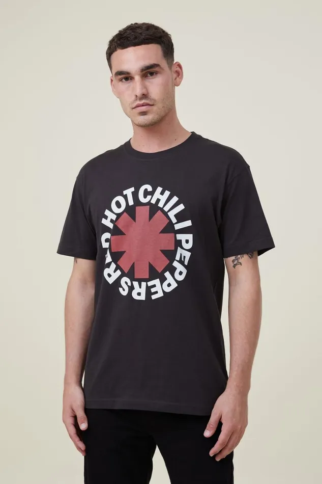 Men Graphic TShirts Cotton On Red Hot Chili Peppers Loose Fit TShirt Lcn Mt Washed Blackrhcplogo
