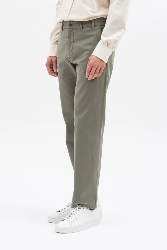 Men Norse Projects Trousers Aros Regular Light Stretch Chino Dried Sage Green
