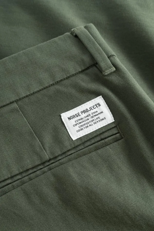 Men Norse Projects Trousers Aros Regular Light Stretch Chino Spruce Green