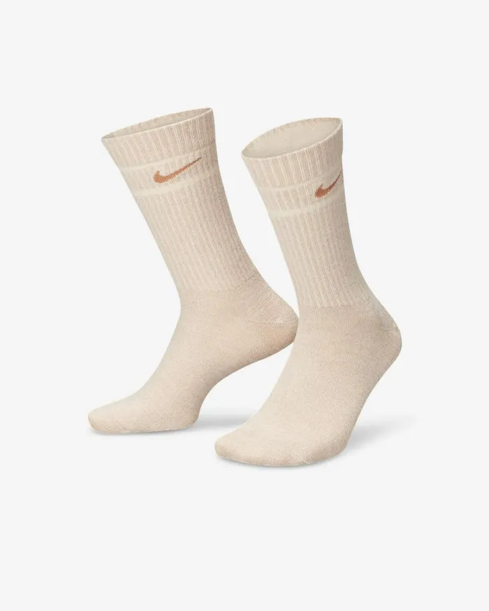 MenWomen Everyday Essential Guava Icemetallic Copperamber Brown Nike Socks