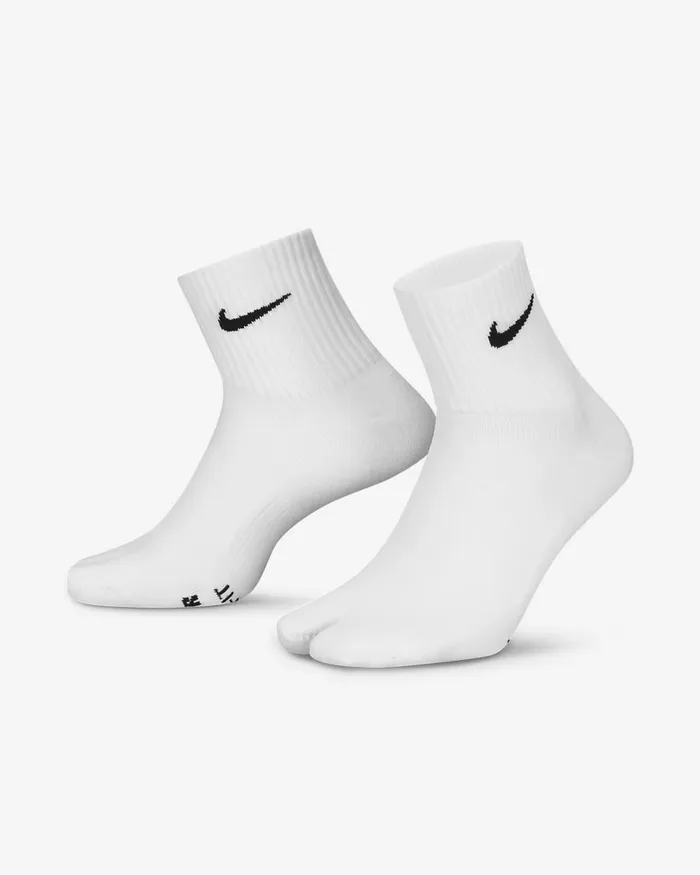 MenWomen Everyday Plus Whiteblack Nike Socks