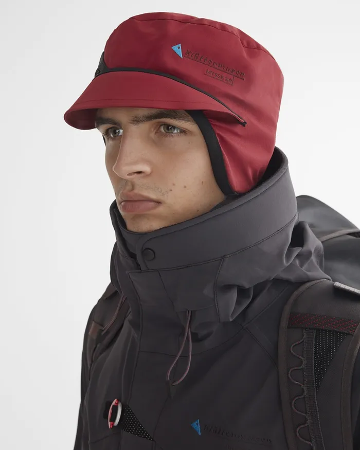 Mysse 30 Explorer039s Cap Dark Russet MenWomen Klttermusen Beanies and Headbands