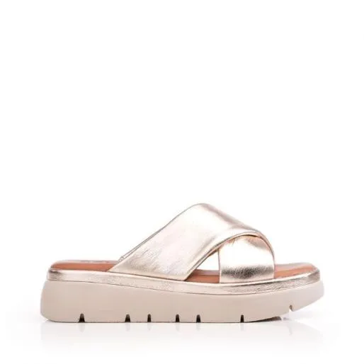Orinnie Champagne Leather Women Moda In Pelle Slider Sandals