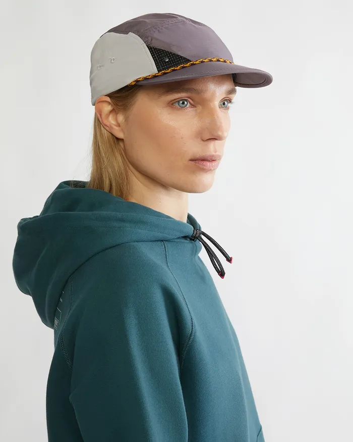 Runa Lightweight Five Panel Cap Boysenberry MenWomen Klttermusen Hats and Caps