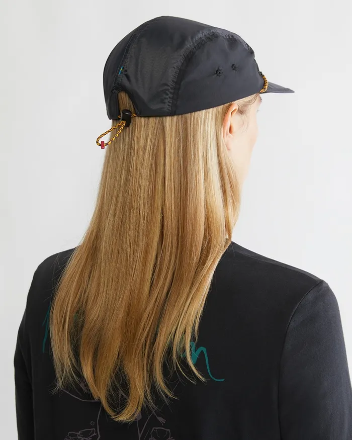 Runa Lightweight Five Panel Cap Raven MenWomen Klttermusen Hats and Caps