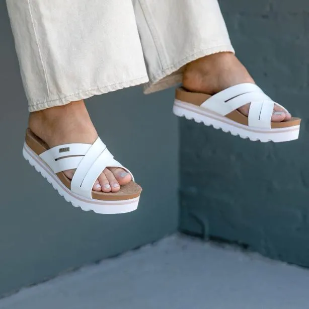 Sandals Women REEF Cushion Bloom Hi Cloud