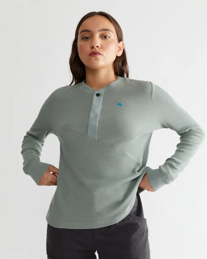 Snotra Long Sleeve Crewneck Faded Green Women Klttermusen Fleeces and Sweaters