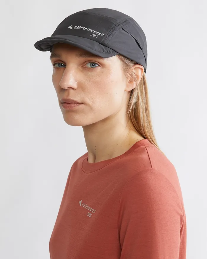 Sol Lightweight Five Panel Cap Raven MenWomen Klttermusen Hats and Caps