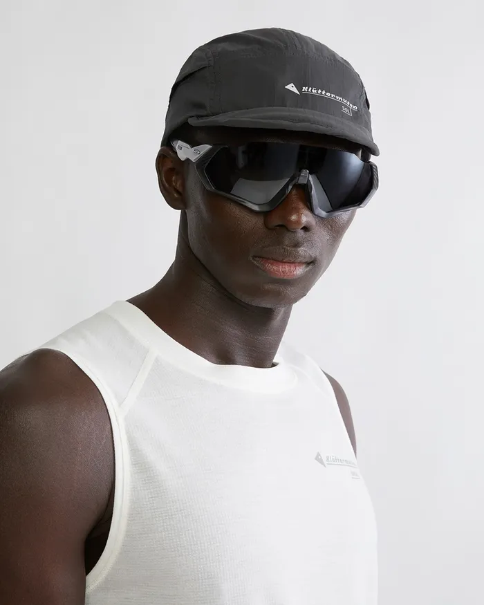 Sol Lightweight Five Panel Cap Raven MenWomen Klttermusen Hats and Caps