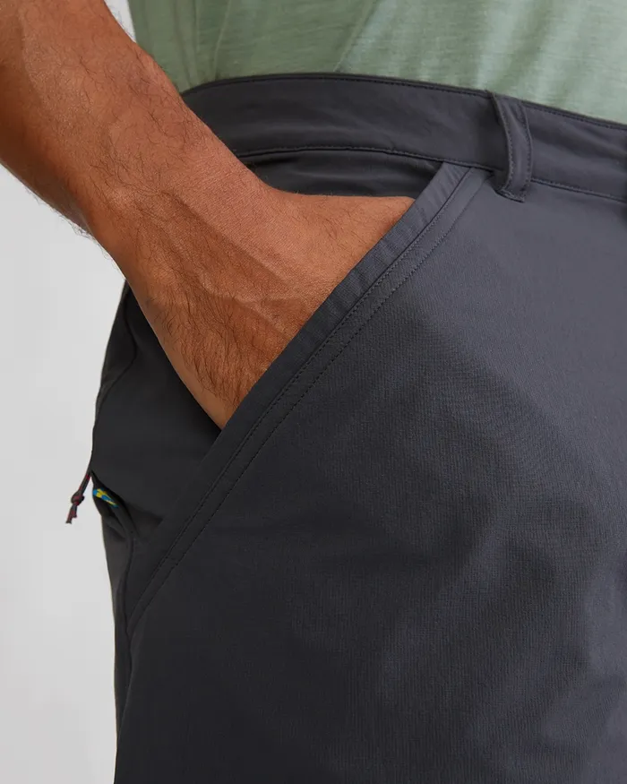 Vanadis 30 Light WindStretch Shorts Raven Men Klttermusen Shorts
