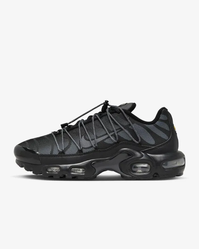 Women Air Max Plus Blacksalsa Redmetallic Platinumdark Grey Nike Lifestyle