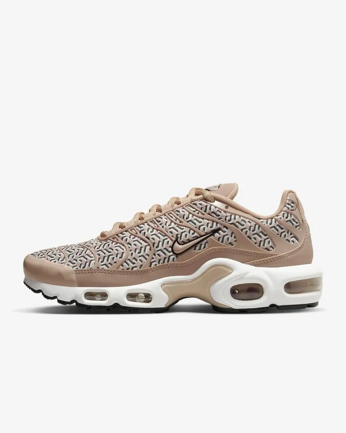 Women Air Max Plus X United Hempwhitesummit Whiteblack Nike Lifestyle