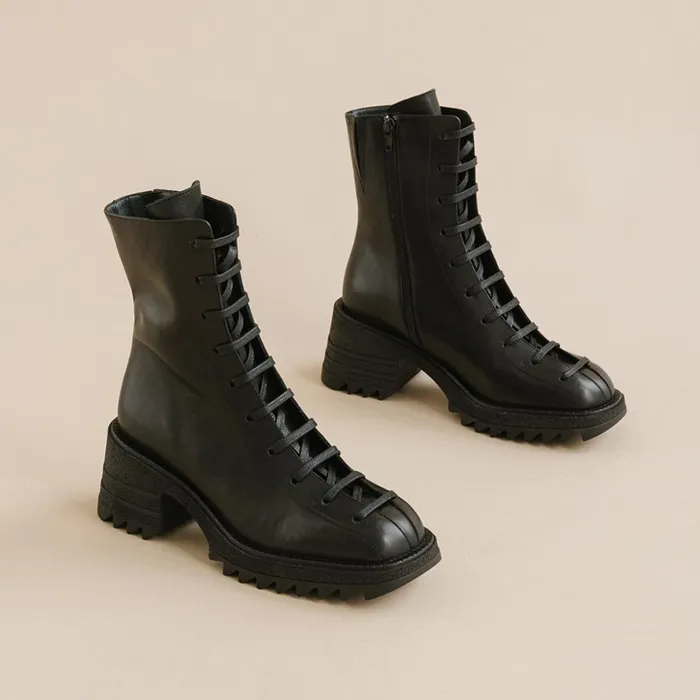 Women Ankle Boots Lowboots Jonak Boots With Notched Soles And Laces