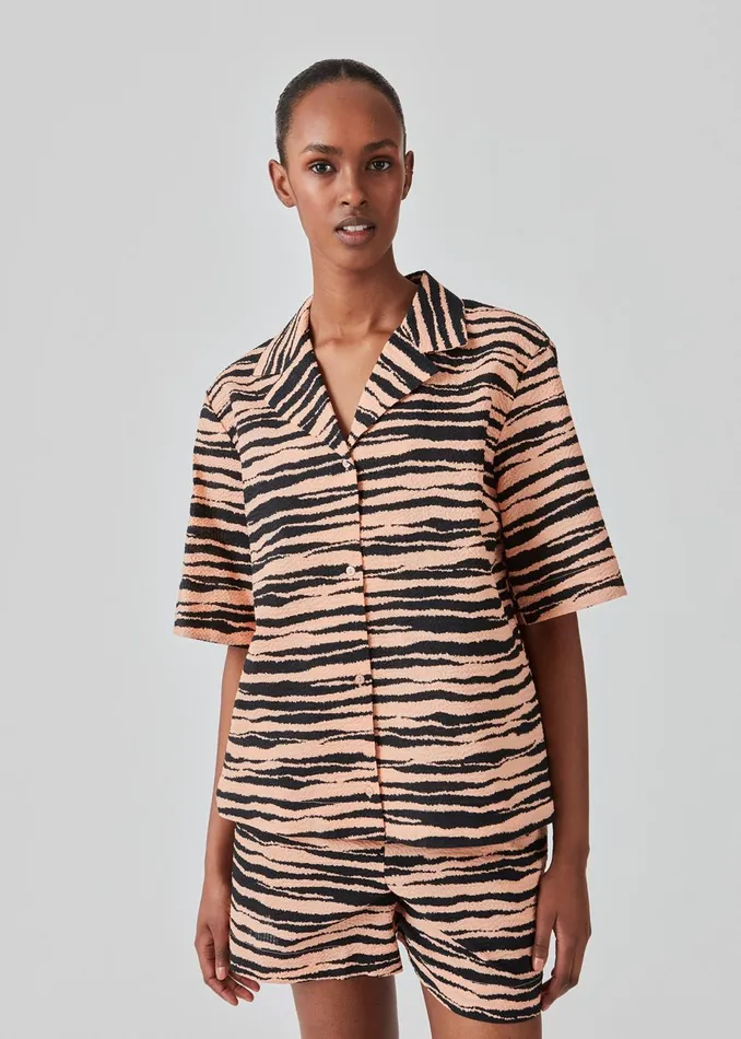Women DasiaMD Print Shorts Tiger Peach Modstrm Shorts