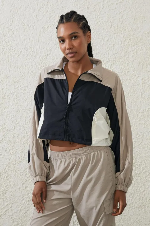 Women Puffers and Jackets Cotton On Cropped Contrast Anorak White Pepperblackcoconut Milk Women Puffers and Jackets Cotton On Cropped Contrast Anorak White Pepperblackcoconut Milk