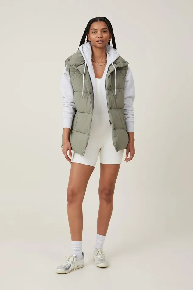 Women Puffers and Jackets Cotton On The Recycled Mother Puffer Vest 20 Dusty Khaki Women Puffers and Jackets Cotton On The Recycled Mother Puffer Vest 20 Dusty Khaki
