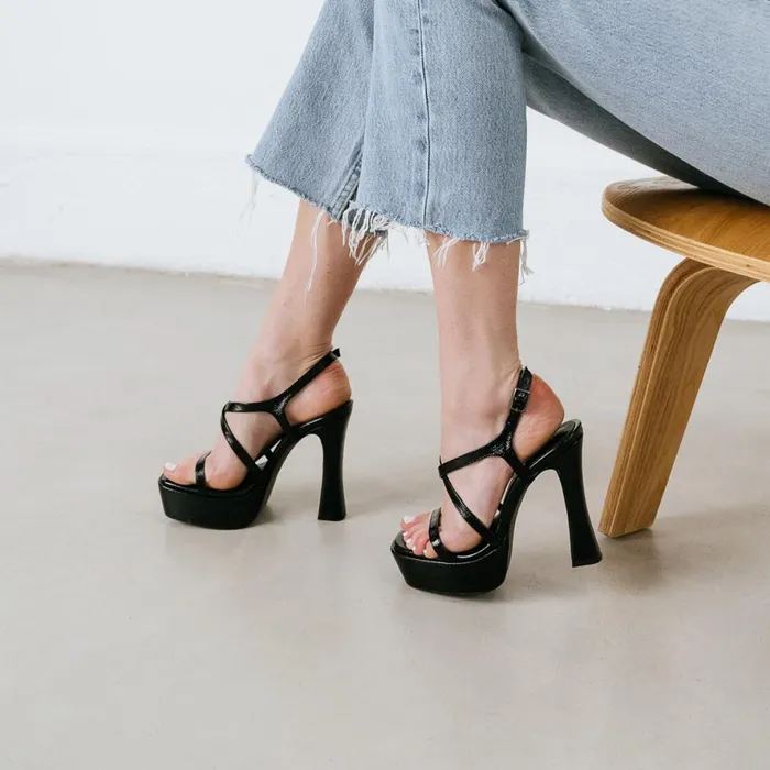 Women Sandals Jonak Platform Sandals With Crossed Straps