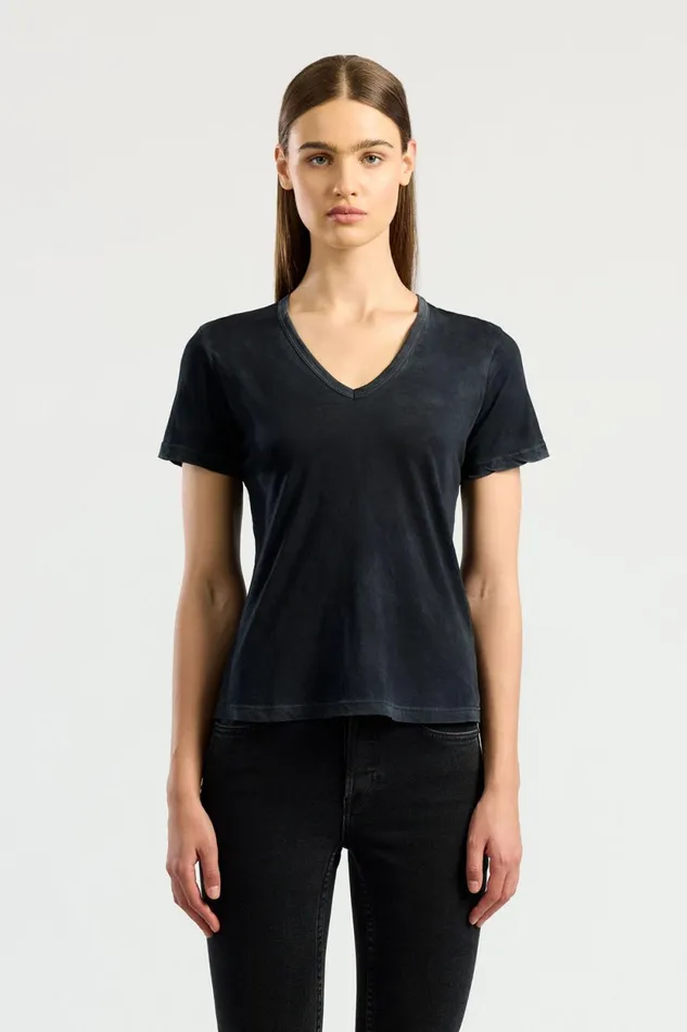 Women Standard VNeck Tee Vintage Black COTTON CITIZEN Tees