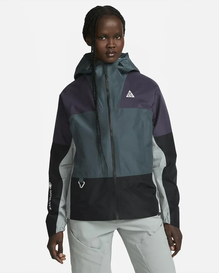 Women StormFit Adv Acg 039Chain Of Craters039 Faded Sprucegridironmica Greensummit White Nike Jackets