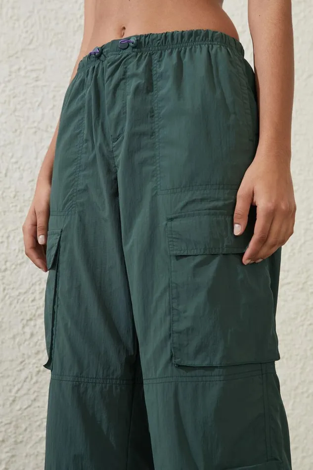 Women Sweats and Hoodies Cotton On Active Utility Pant Holly Green