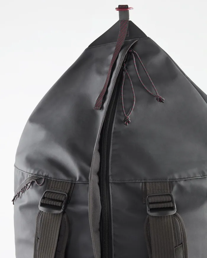 Ydalir Alpine Haul Bag 100L Raven MenWomen Klttermusen Duffel Bags